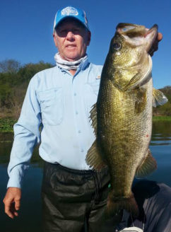 JW Peterson shows of a nice El Salto Bass