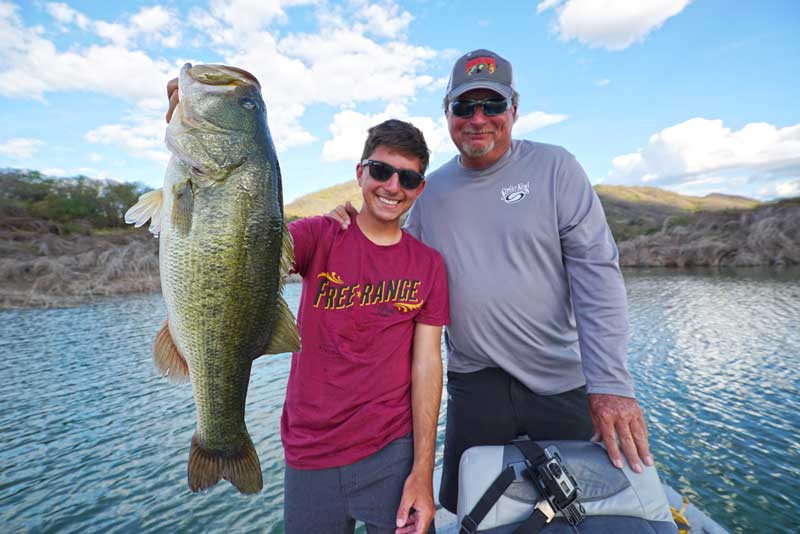 Googan Squad and the Comedero Big Bass Explosion - Ron's Fishing Blog